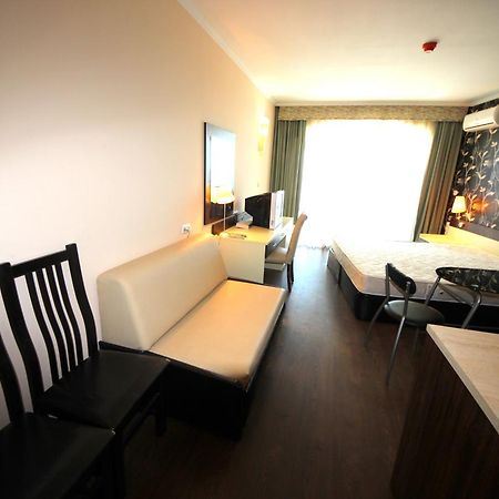 Menada Apartments In Grand Hotel สวิติ วลัส ห้อง รูปภาพ