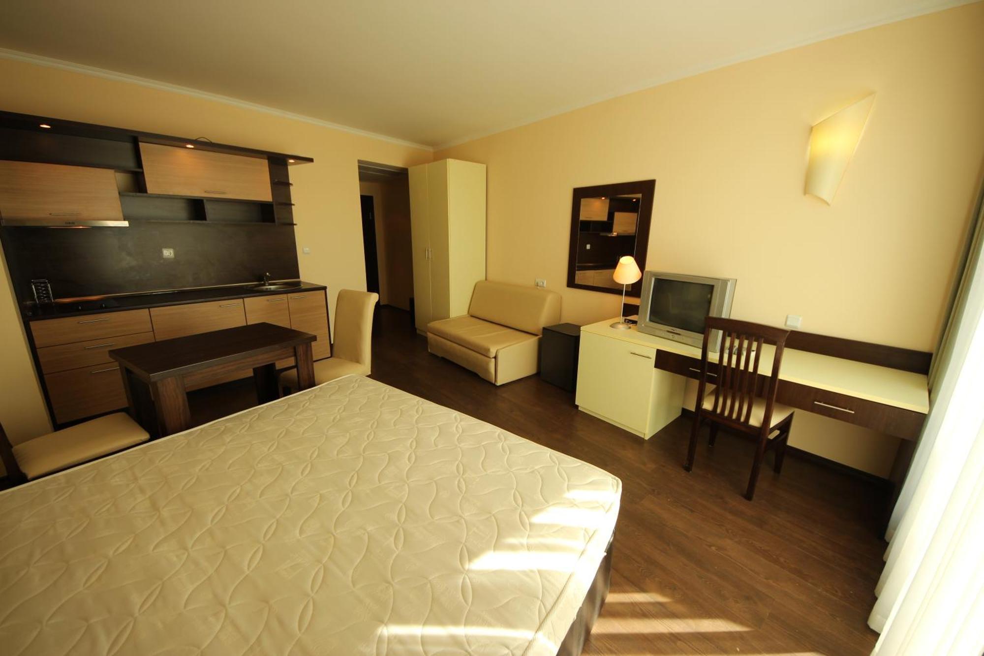 Menada Apartments In Grand Hotel สวิติ วลัส ห้อง รูปภาพ