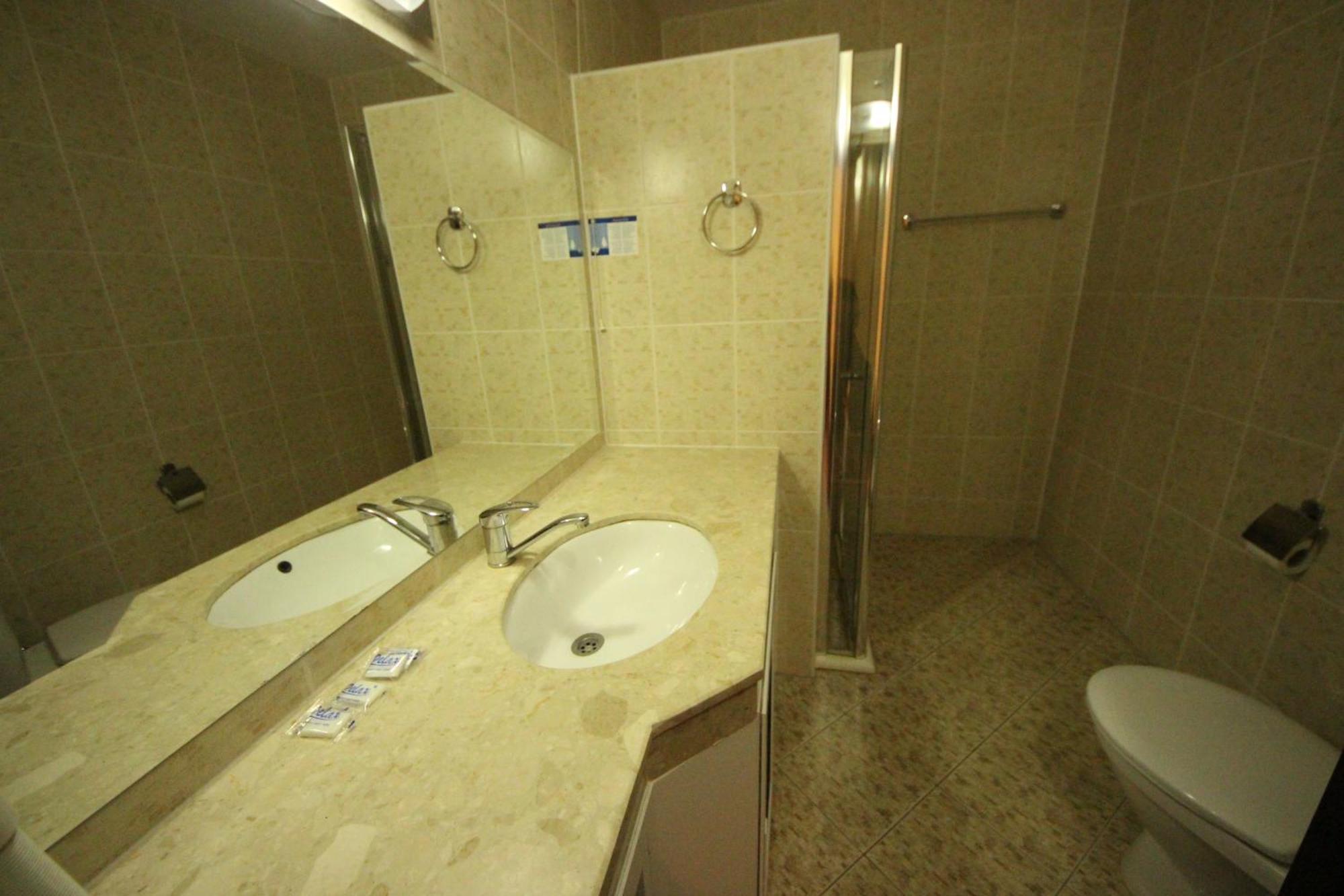Menada Apartments In Grand Hotel สวิติ วลัส ห้อง รูปภาพ