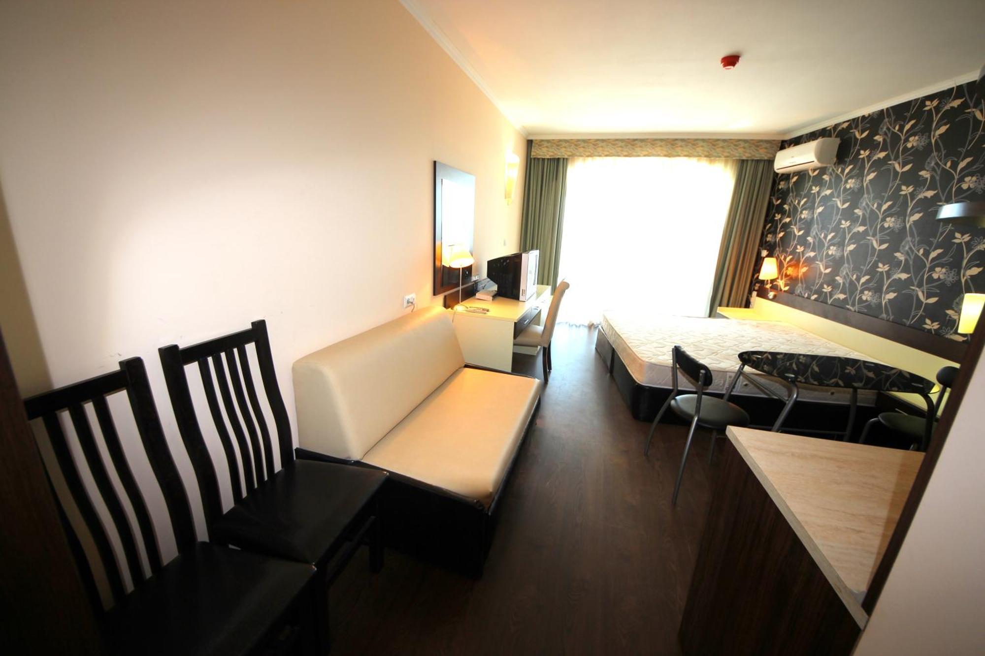 Menada Apartments In Grand Hotel สวิติ วลัส ห้อง รูปภาพ