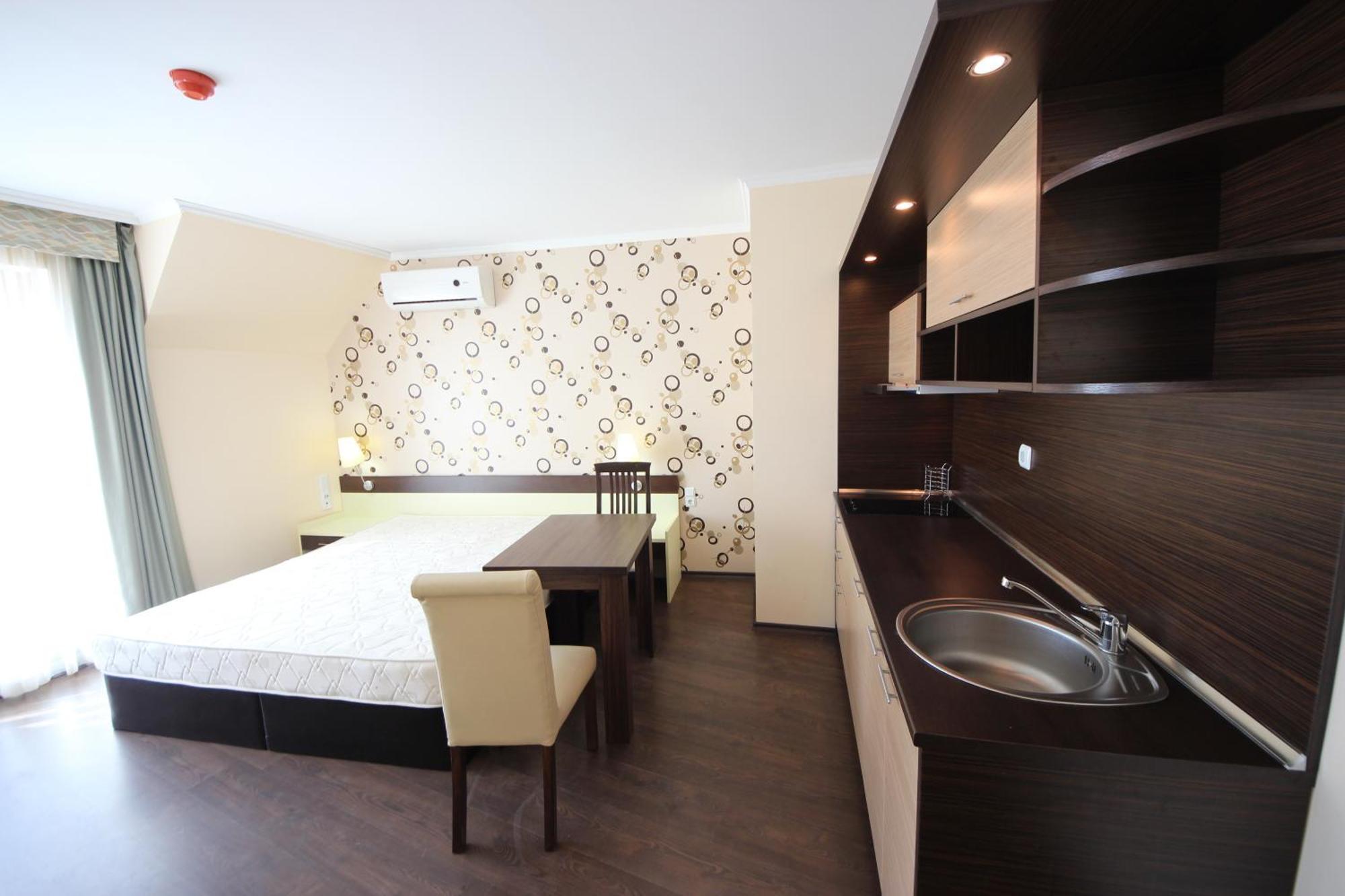 Menada Apartments In Grand Hotel สวิติ วลัส ห้อง รูปภาพ